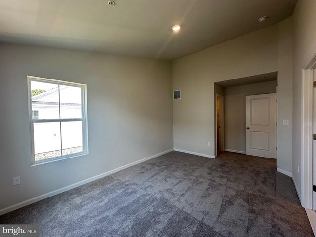 5631 LUDLOW PL, White Plains, MD 20695