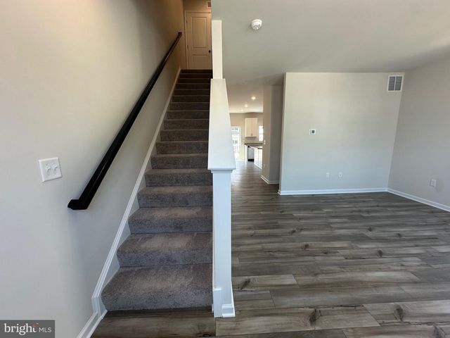 5631 LUDLOW PL, White Plains, MD 20695