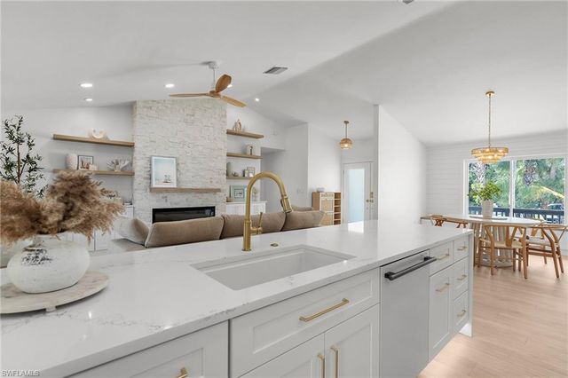 13270 Electron DR, Fort Myers, FL 33908