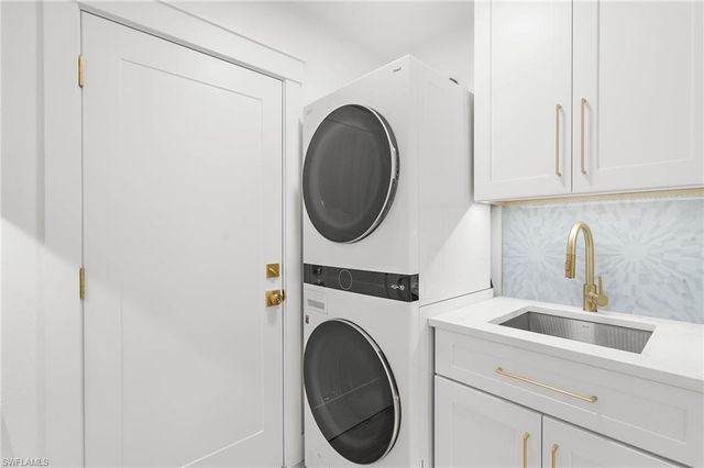 13270 Electron DR, Fort Myers, FL 33908