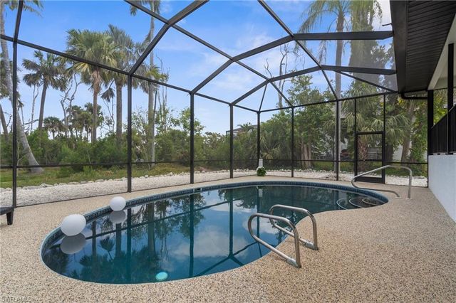 13270 Electron DR, Fort Myers, FL 33908