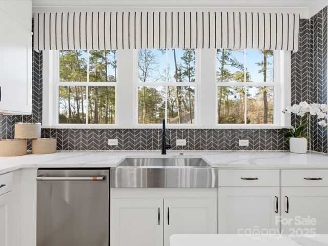 12023 Elsa Lane, Charlotte, NC 28277