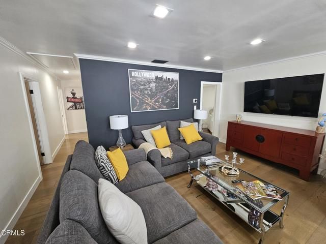 1700 N Pass Avenue, Burbank, CA 91505