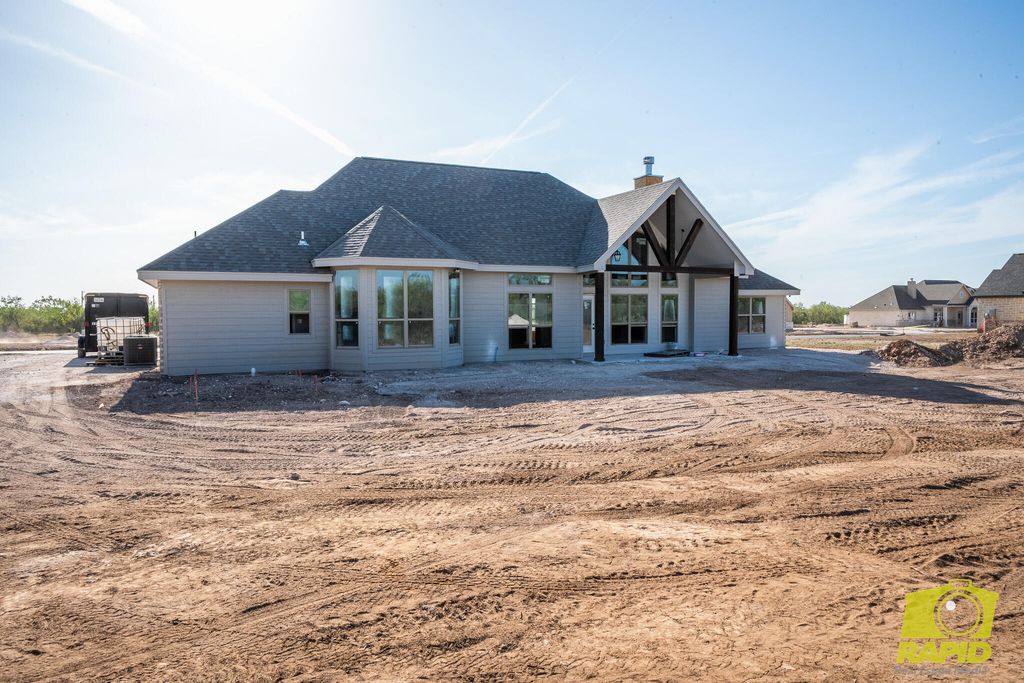 Image 3 of property listing at 3990 Wildebeest Way, San Angelo, TX 76901