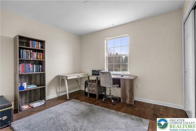 174 Cherry Hill Road, Bushkill Twp, PA 18064
