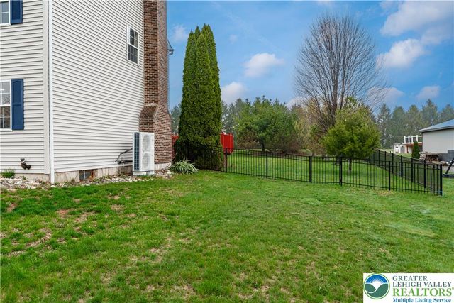 174 Cherry Hill Road, Bushkill Twp, PA 18064