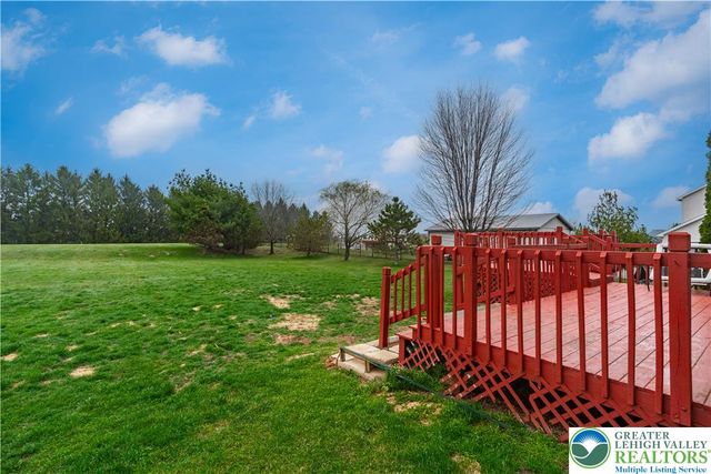 174 Cherry Hill Road, Bushkill Twp, PA 18064