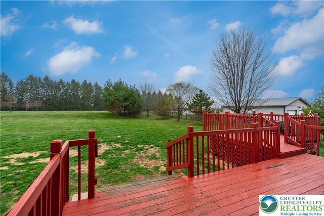 174 Cherry Hill Road, Bushkill Twp, PA 18064