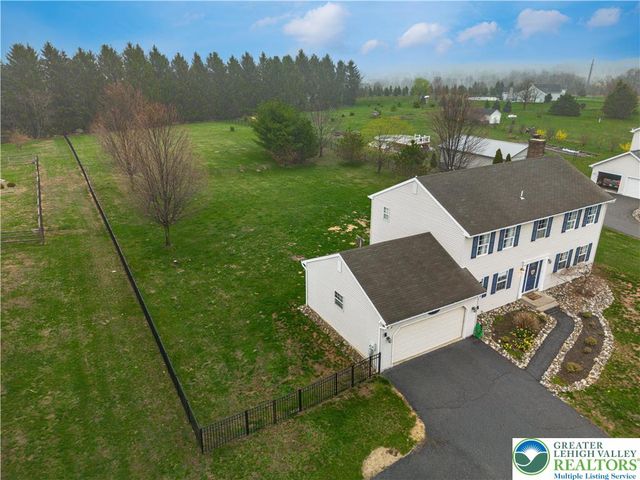 174 Cherry Hill Road, Bushkill Twp, PA 18064