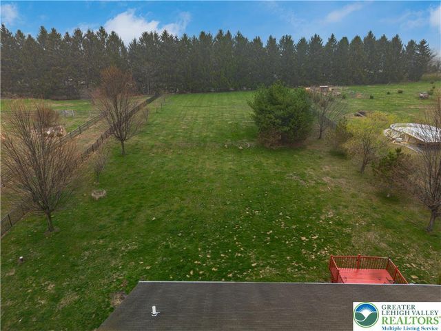 174 Cherry Hill Road, Bushkill Twp, PA 18064