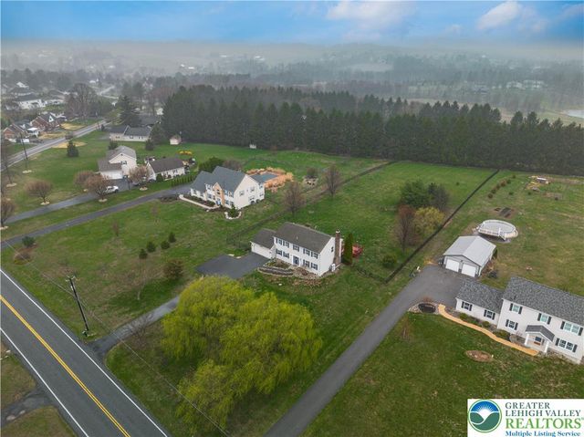 174 Cherry Hill Road, Bushkill Twp, PA 18064
