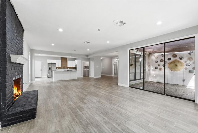 3111 Breezy Pines Court, Kingwood, TX 77339