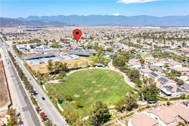 5764 Riverwood, Fontana, CA 92336