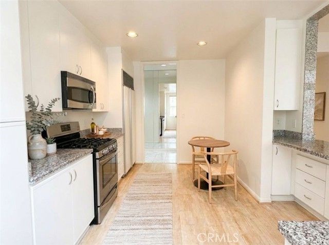 234 S Gale Drive 105, Beverly Hills, CA 90211