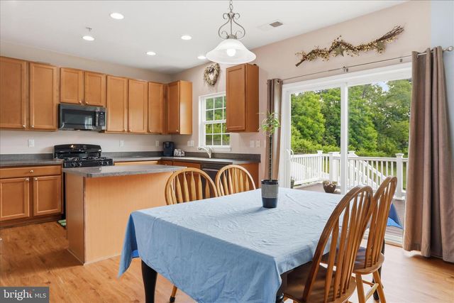 2113 INFANTRY DR, Frederick, MD 21702