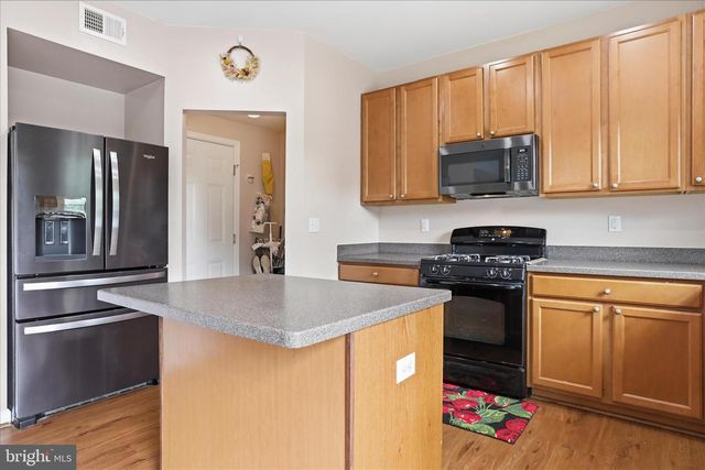 2113 INFANTRY DR, Frederick, MD 21702