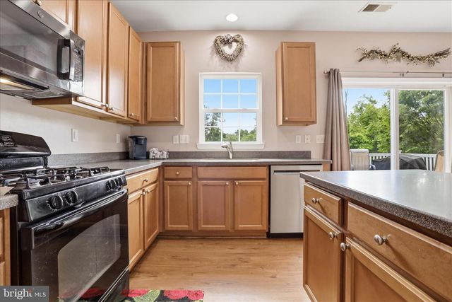 2113 INFANTRY DR, Frederick, MD 21702