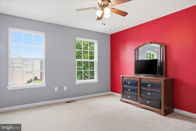 2113 INFANTRY DR, Frederick, MD 21702