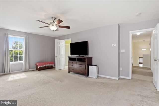 2113 INFANTRY DR, Frederick, MD 21702