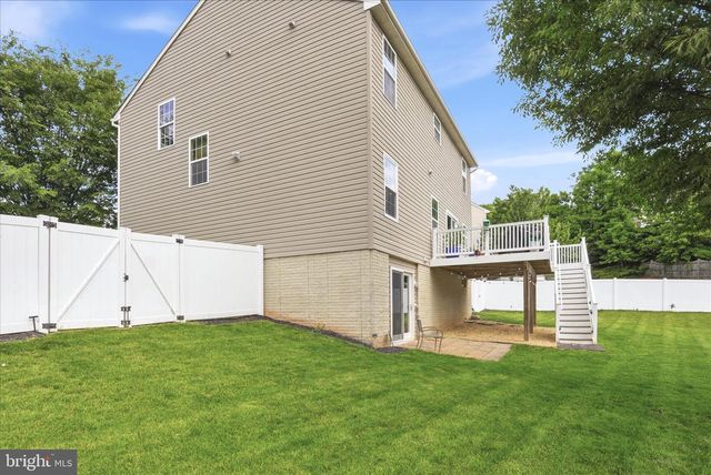 2113 INFANTRY DR, Frederick, MD 21702