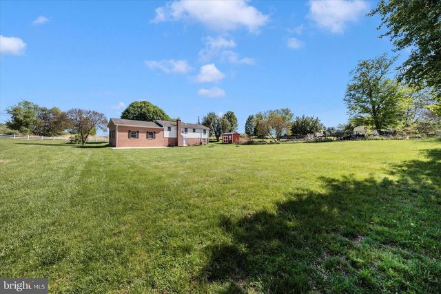1545 TUSCAWILLA DR, Charles Town, WV 25414