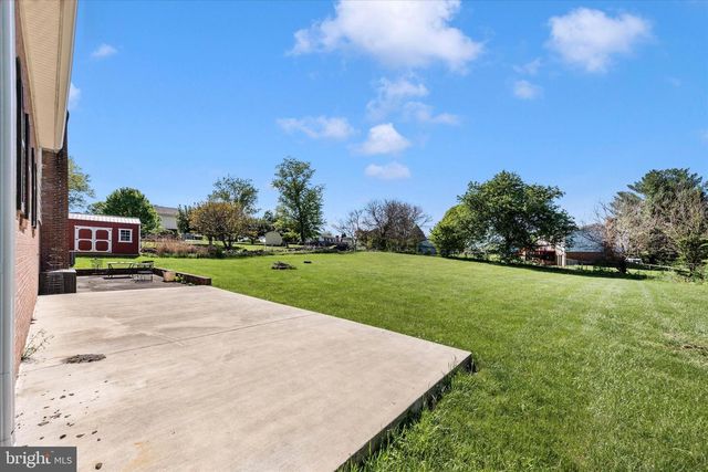 1545 TUSCAWILLA DR, Charles Town, WV 25414