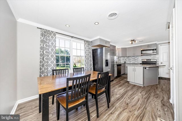 1545 TUSCAWILLA DR, Charles Town, WV 25414