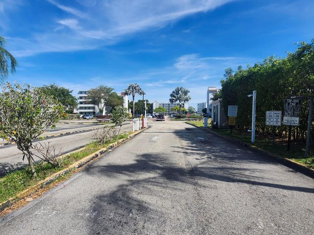 8600 N Sherman Circle N 408, Miramar, FL 33025