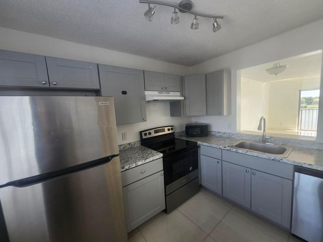 8600 N Sherman Circle N 408, Miramar, FL 33025