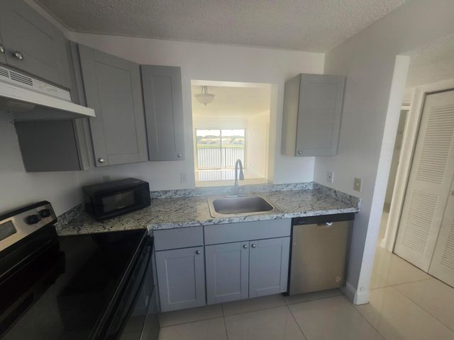 8600 N Sherman Circle N 408, Miramar, FL 33025
