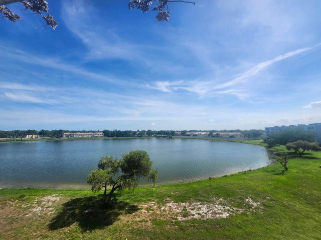 8600 N Sherman Circle N 408, Miramar, FL 33025