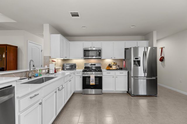 115 Paint Creek LN, Georgetown, TX 78633