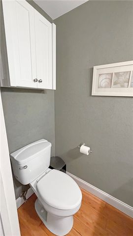 103 Lakeview Dr, Robinson Twp, PA 15136