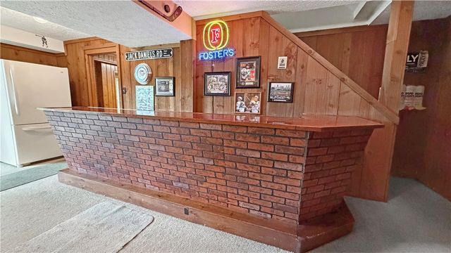 103 Lakeview Dr, Robinson Twp, PA 15136