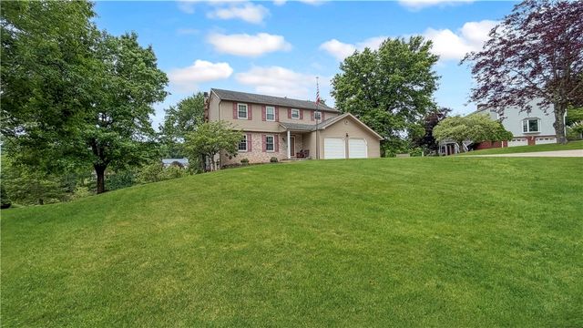 103 Lakeview Dr, Robinson Twp, PA 15136