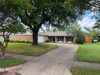 3723 Truesdell Place, Dallas, TX 75244