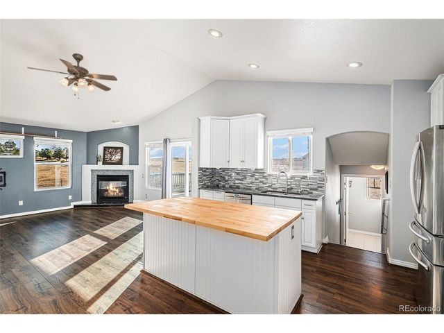 7736 S Shenandoah Dr, Elizabeth, CO 80107