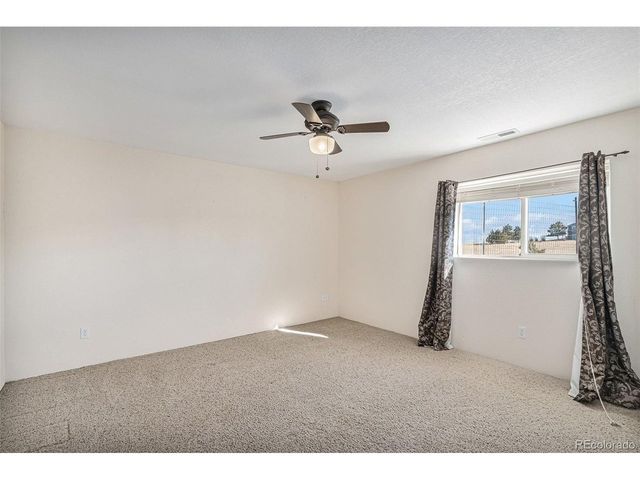 7736 S Shenandoah Dr, Elizabeth, CO 80107