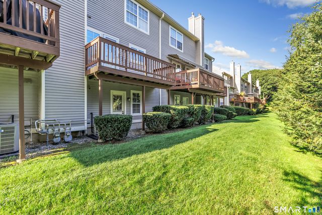 213 Algonquin Trail 213, Trumbull, CT 06611
