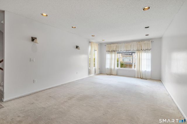 213 Algonquin Trail 213, Trumbull, CT 06611