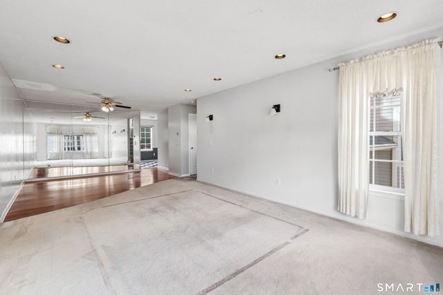213 Algonquin Trail 213, Trumbull, CT 06611