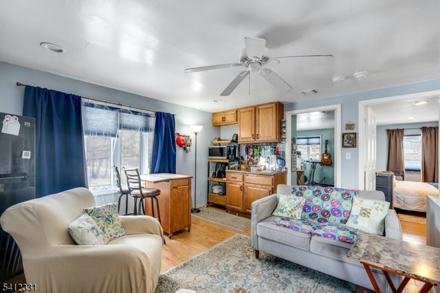 30 Marion Ave, Rochelle Park Twp., NJ 07662