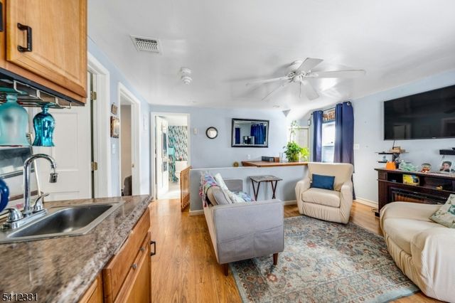 30 Marion Ave, Rochelle Park Twp., NJ 07662