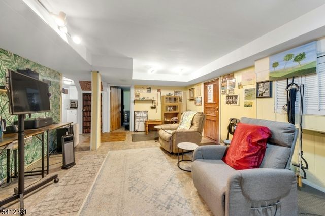 30 Marion Ave, Rochelle Park Twp., NJ 07662