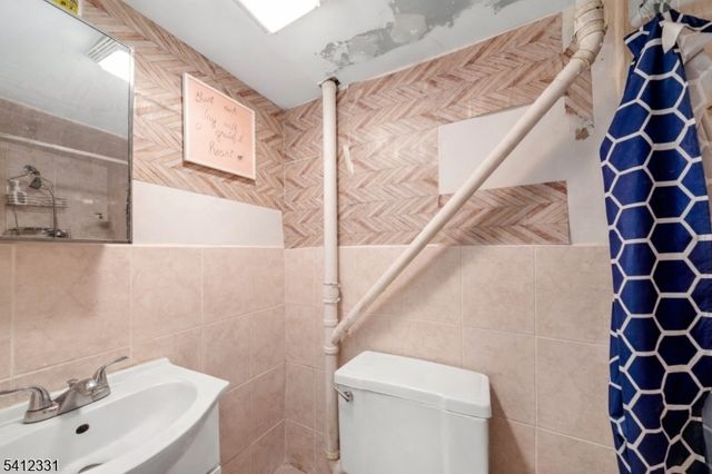 30 Marion Ave, Rochelle Park Twp., NJ 07662