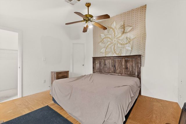 82 Jesse James Road, Edgewood, NM 87015