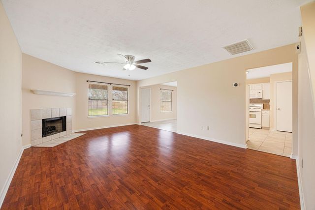 8211 Scarlet Tanager Drive, Humble, TX 77396