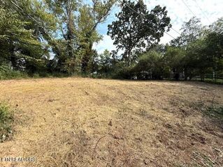 204 Waltham Place, Oak Ridge, TN 37830