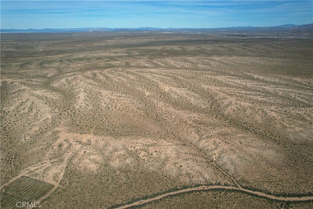 Image 8 of property listing at 160 AC Near Buckthorn Canyon Road, Helendale, CA 92342