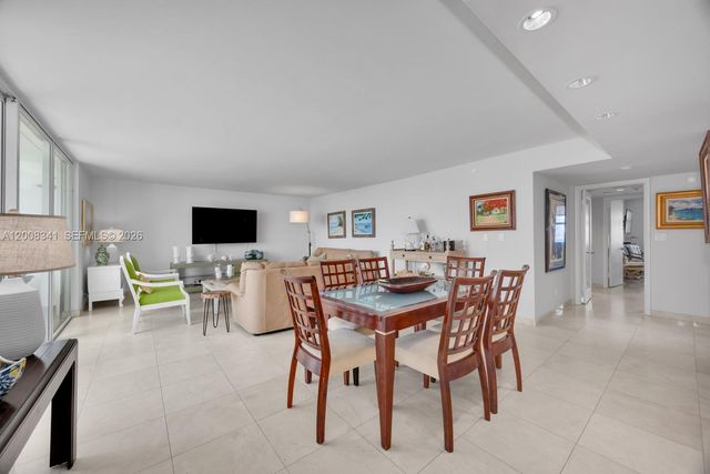 607 Ocean Dr 11K, Key Biscayne, FL 33149